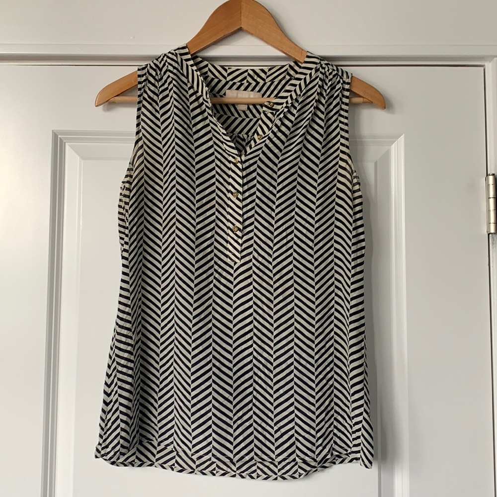 XS Silk BR top: great under jacket or alone
